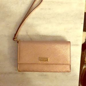 Kate Spade smartphone wristlet